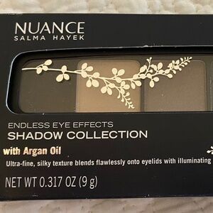 NUANCE SALMA HAYEK NEUTRAL EXPRESSIONS  ENDLESS EFFECTS EYE SHADOW COLLECTION